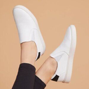 Thousand Fell Sneakers Women's 9.5 White Casual Slip On Comfort Everyday shoes